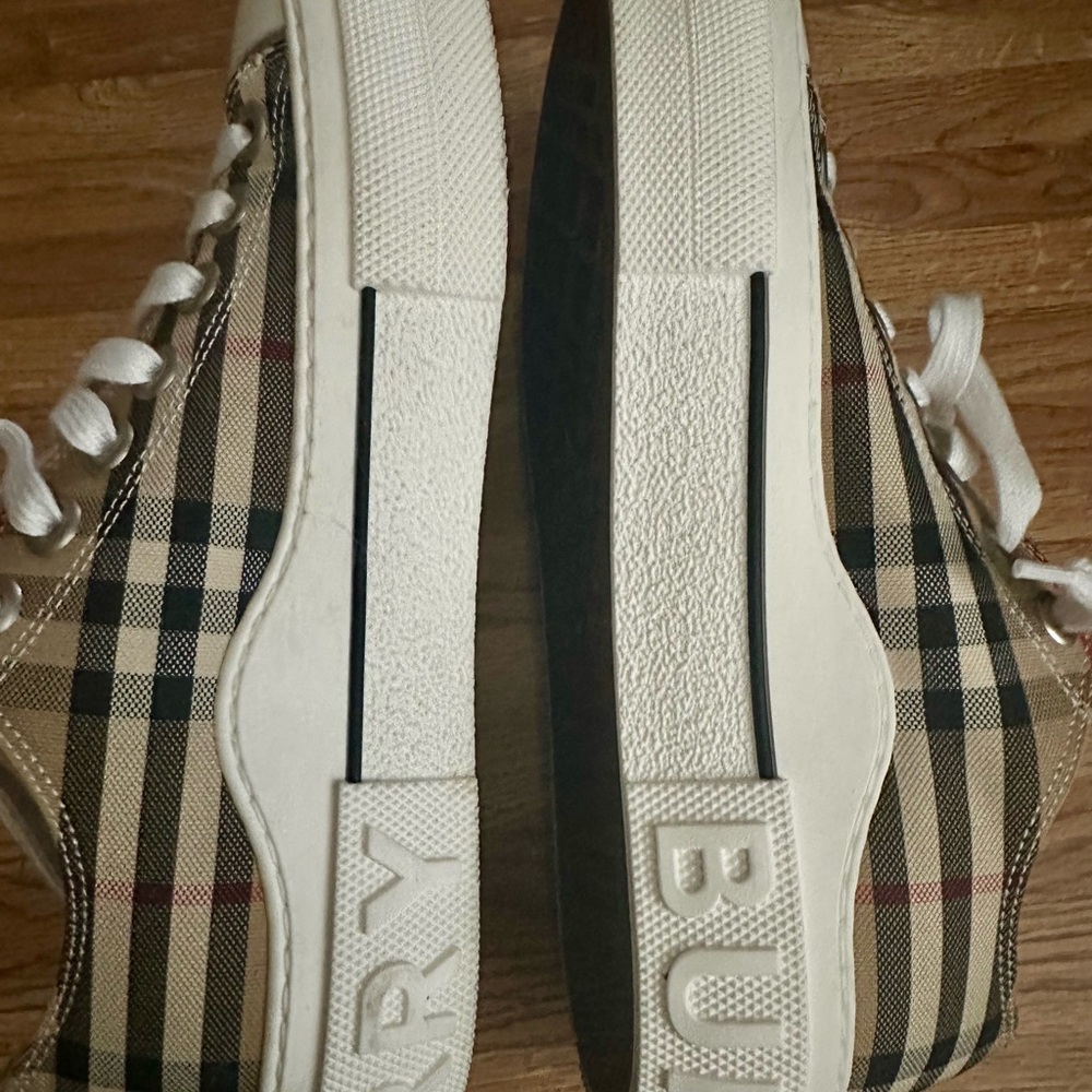 Burberry Checkered Canvas Sneakers - Picture 5 of 15